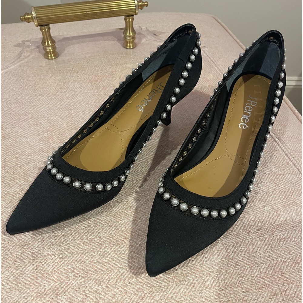 Never worn J. Renee Pearl Studded shoes!